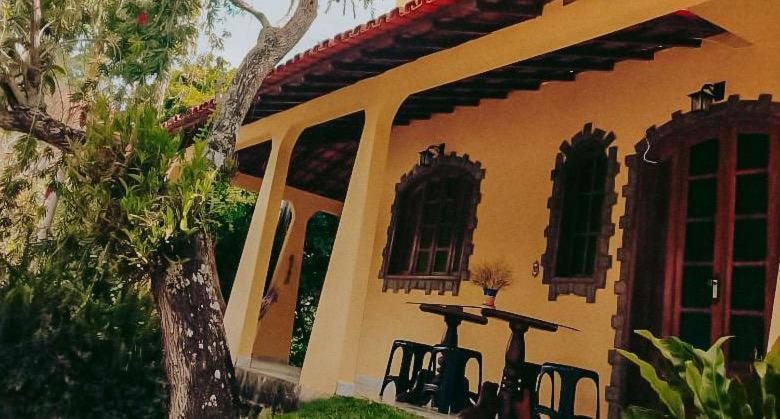 Casa Com Flores Pedra Azul  Esterno foto